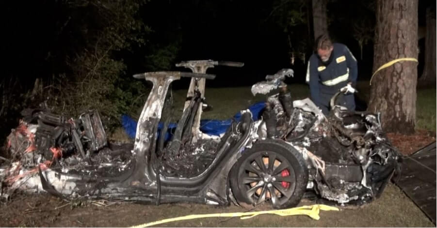 Kecelakaan Mobil Tesla di Texas pada 2021