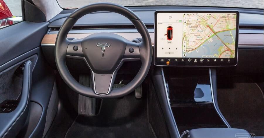 Self-driving Tesla Gagal Deteksi dan Tabrak Anak Kecil di Jalan